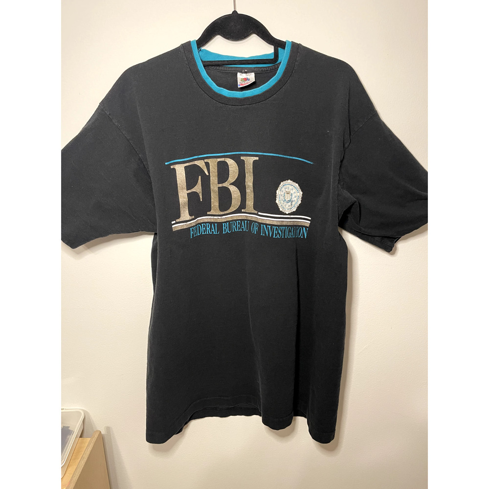 Black Vintage Federal Bureau of Investigation FBI Fruit of the Loom Tee Size XL